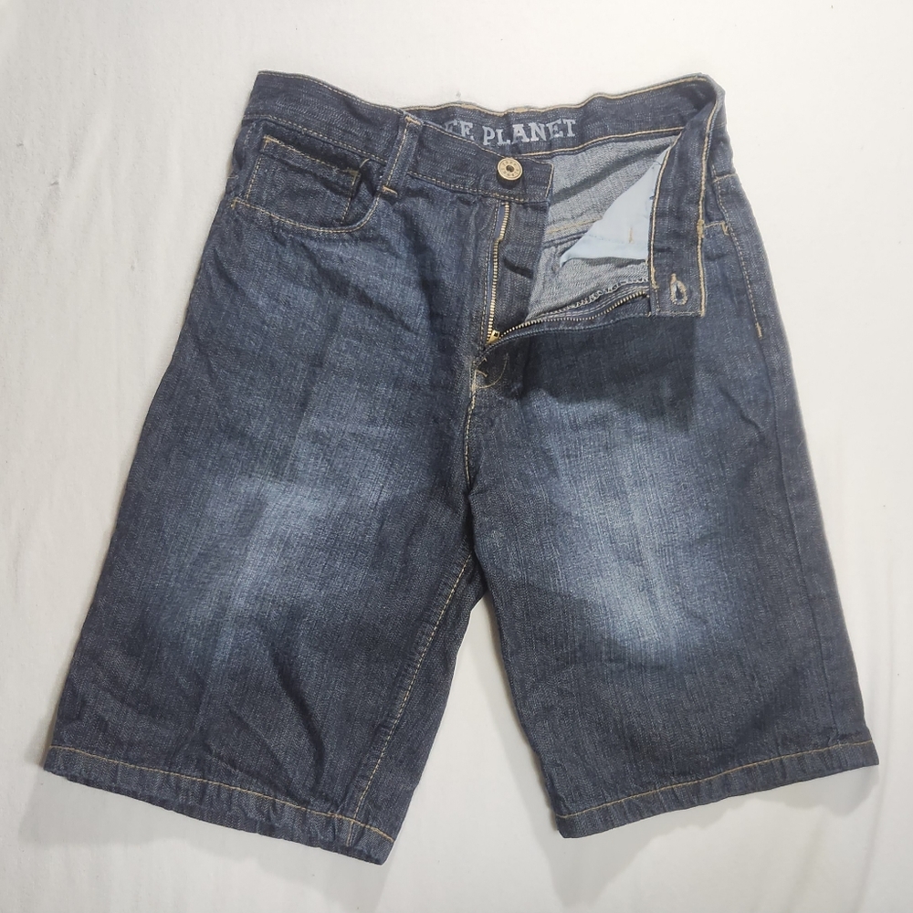 Free Planet Size 16 Boys Shorts